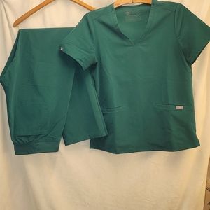 Figs Scrubs Hunter Green Livingston pant MT & Casma shirt M